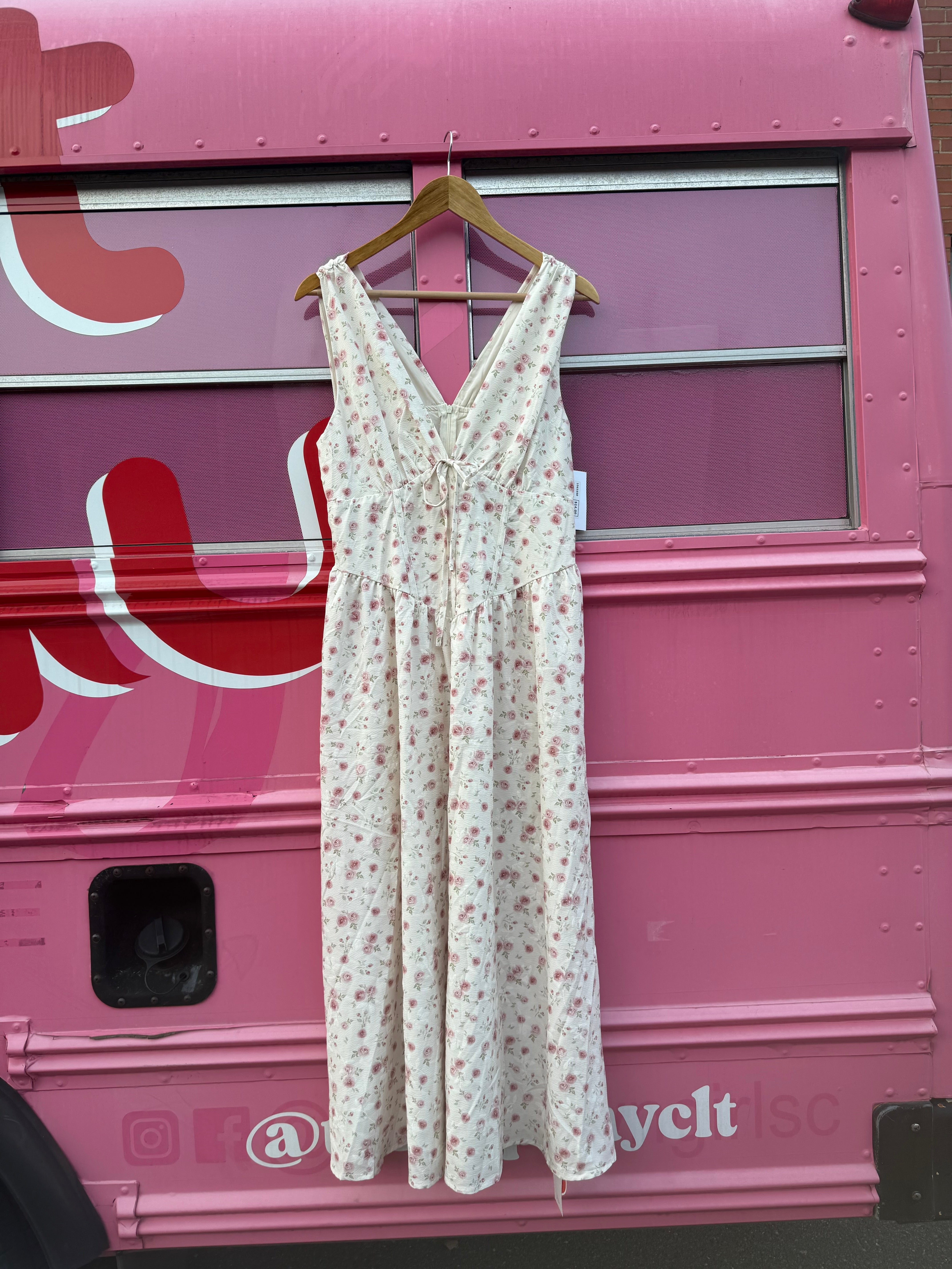 white  floral maxi, xl