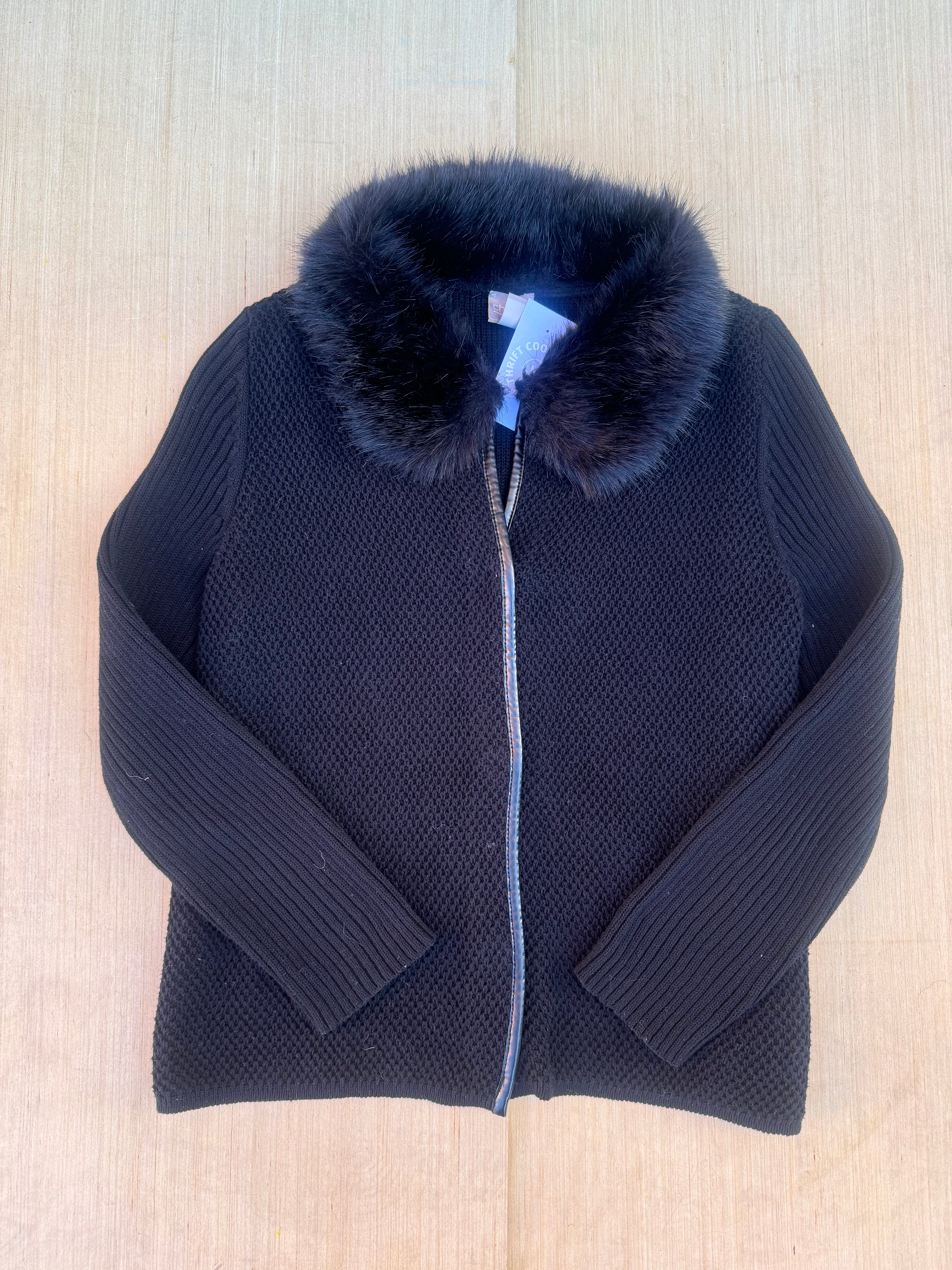 black chicos sweater w fur collar, M