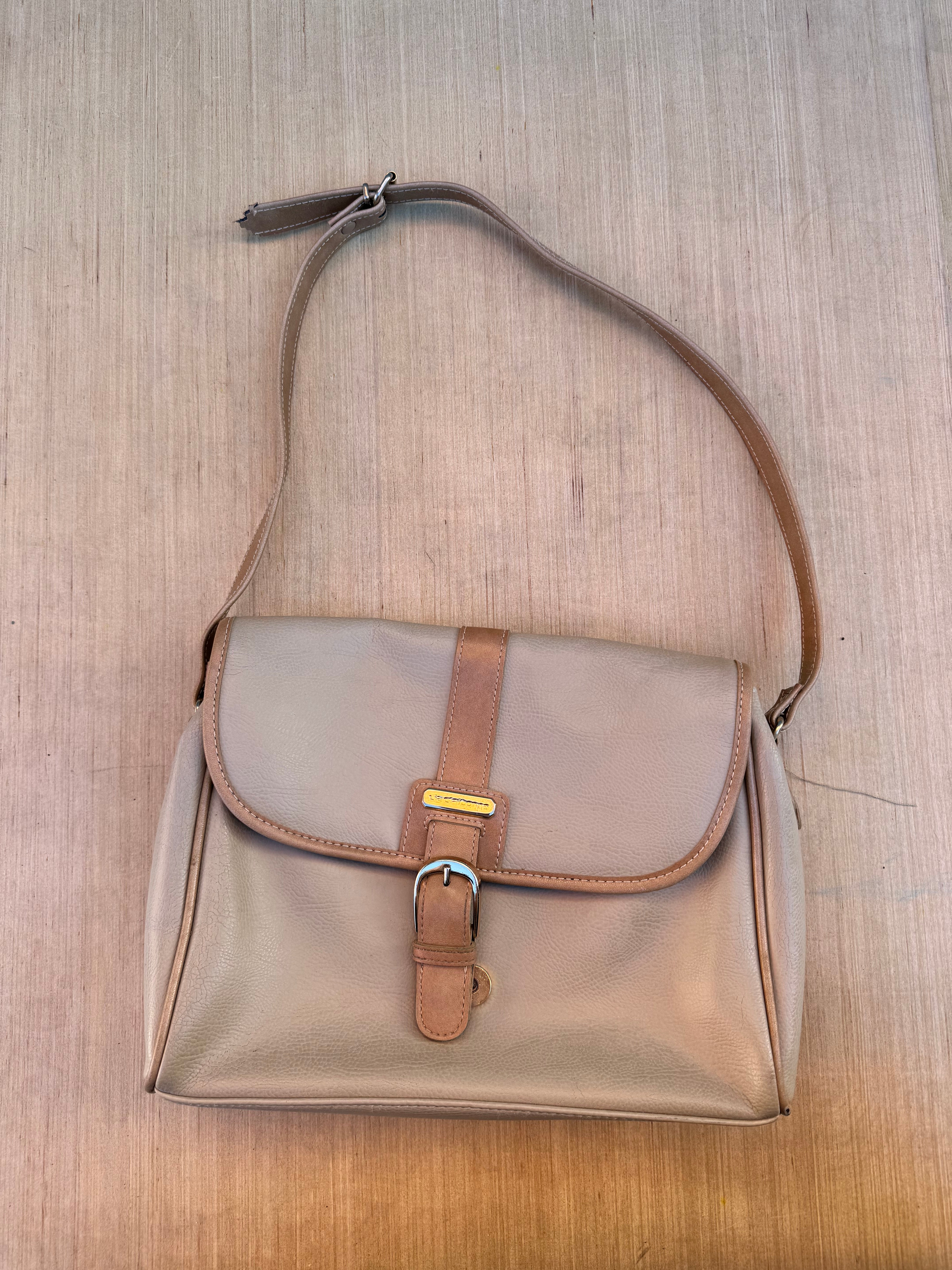 tan Liz Claiborne leather shoulder bag