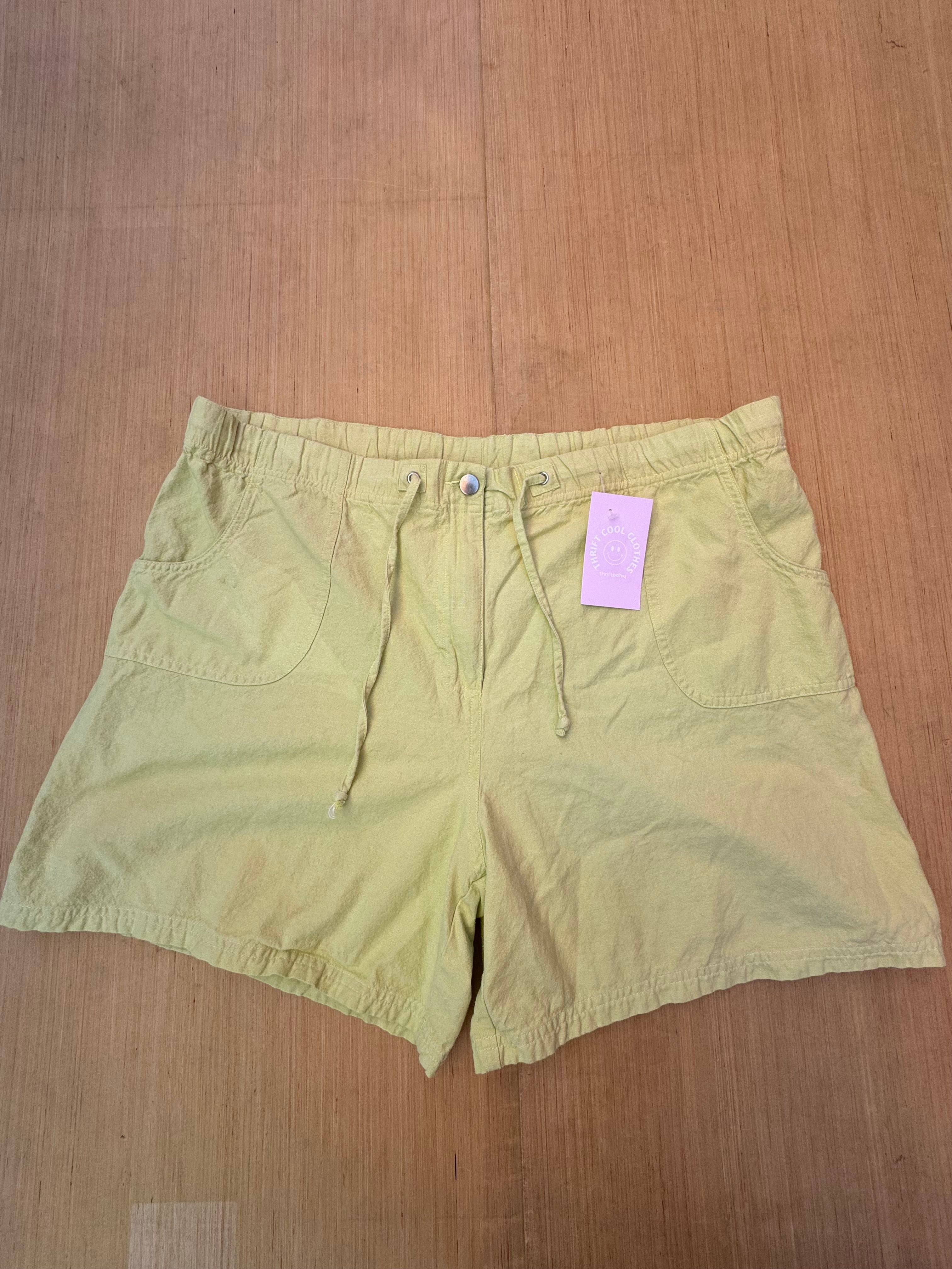 yellow jenny buchanan cargo shorts, XL