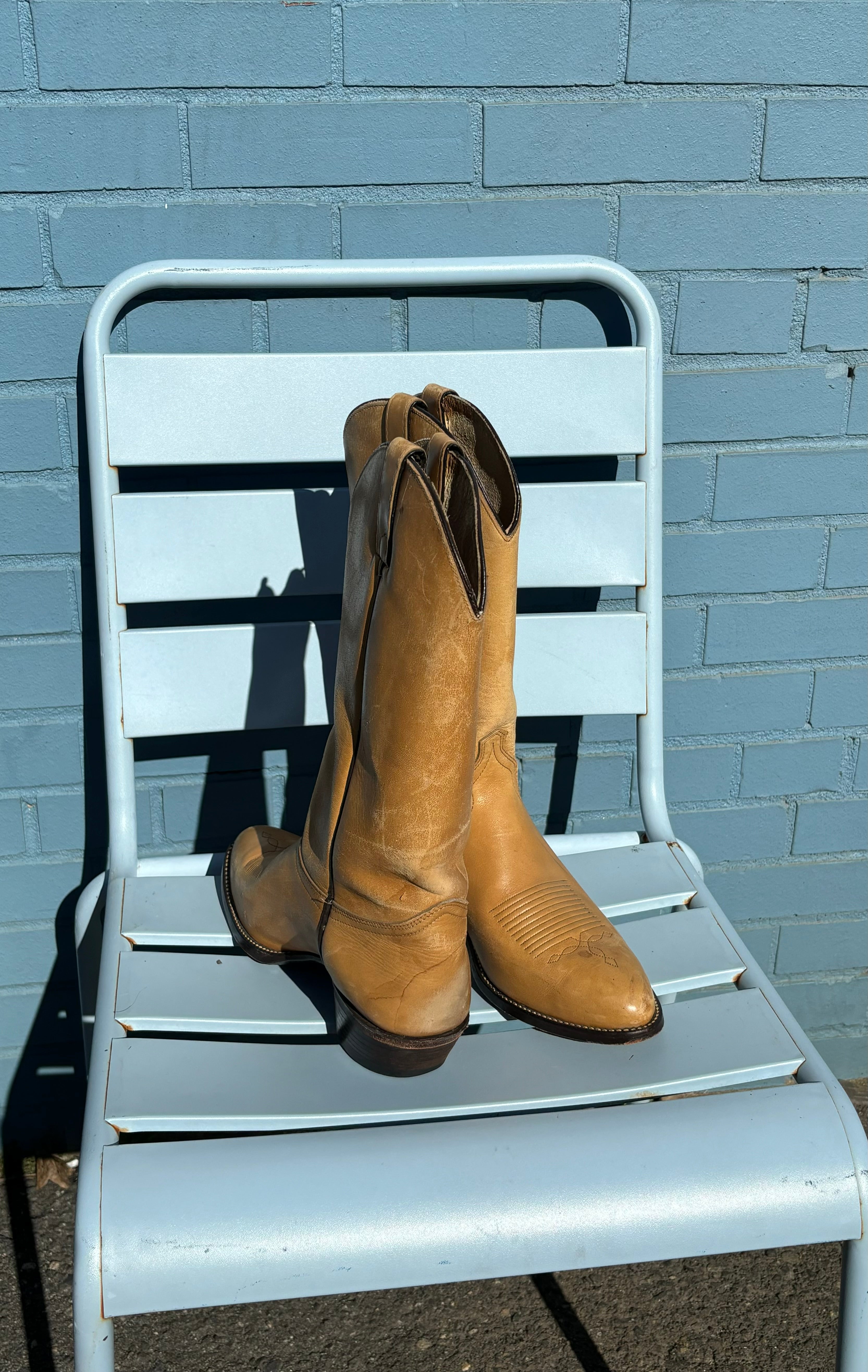 tan  cowboy boots, 10 mens