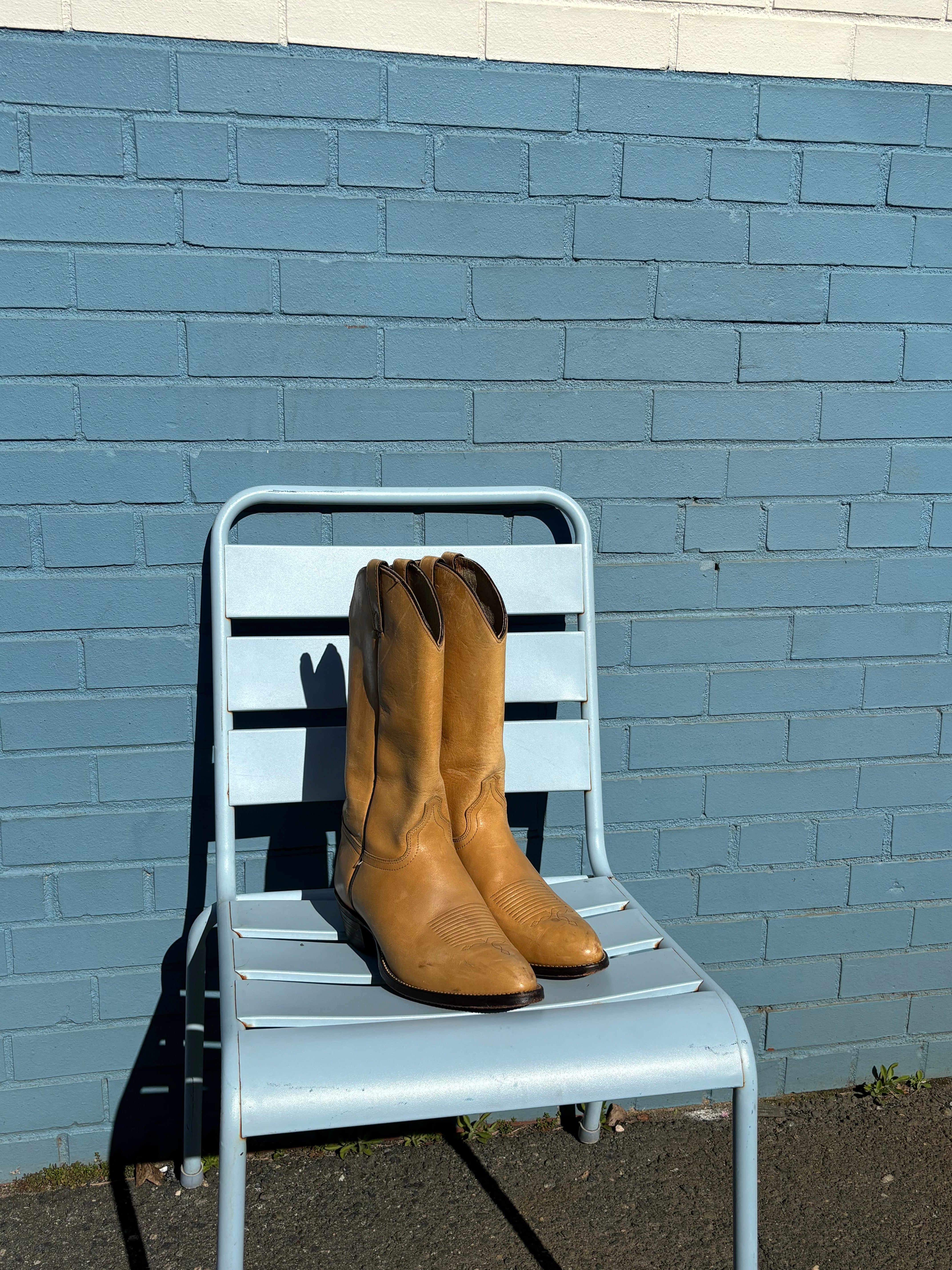 tan  cowboy boots, 10 mens