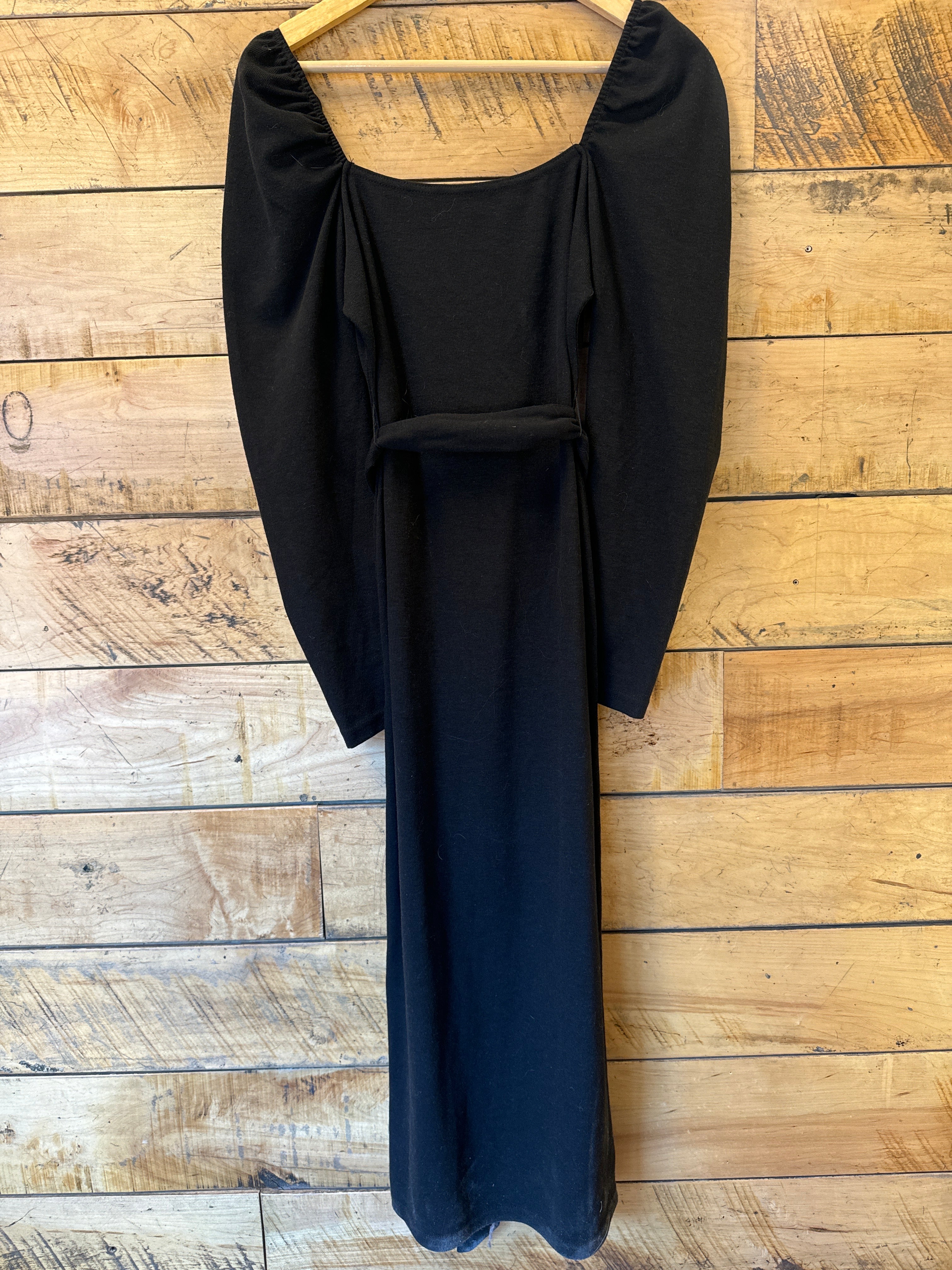 black mink pink maxi w big sleeves, m