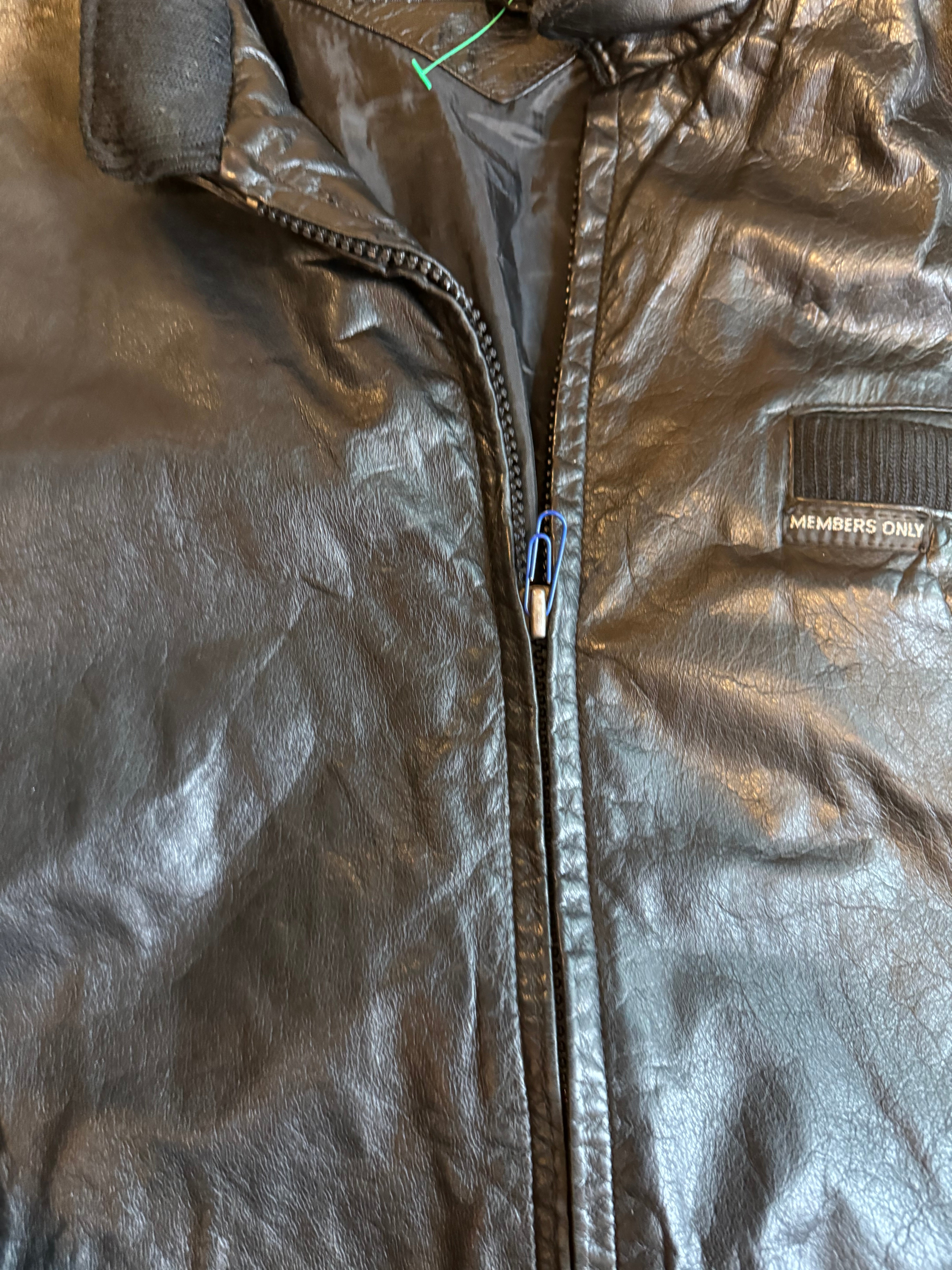 Black Members only Vtg leather bomber, 1xl