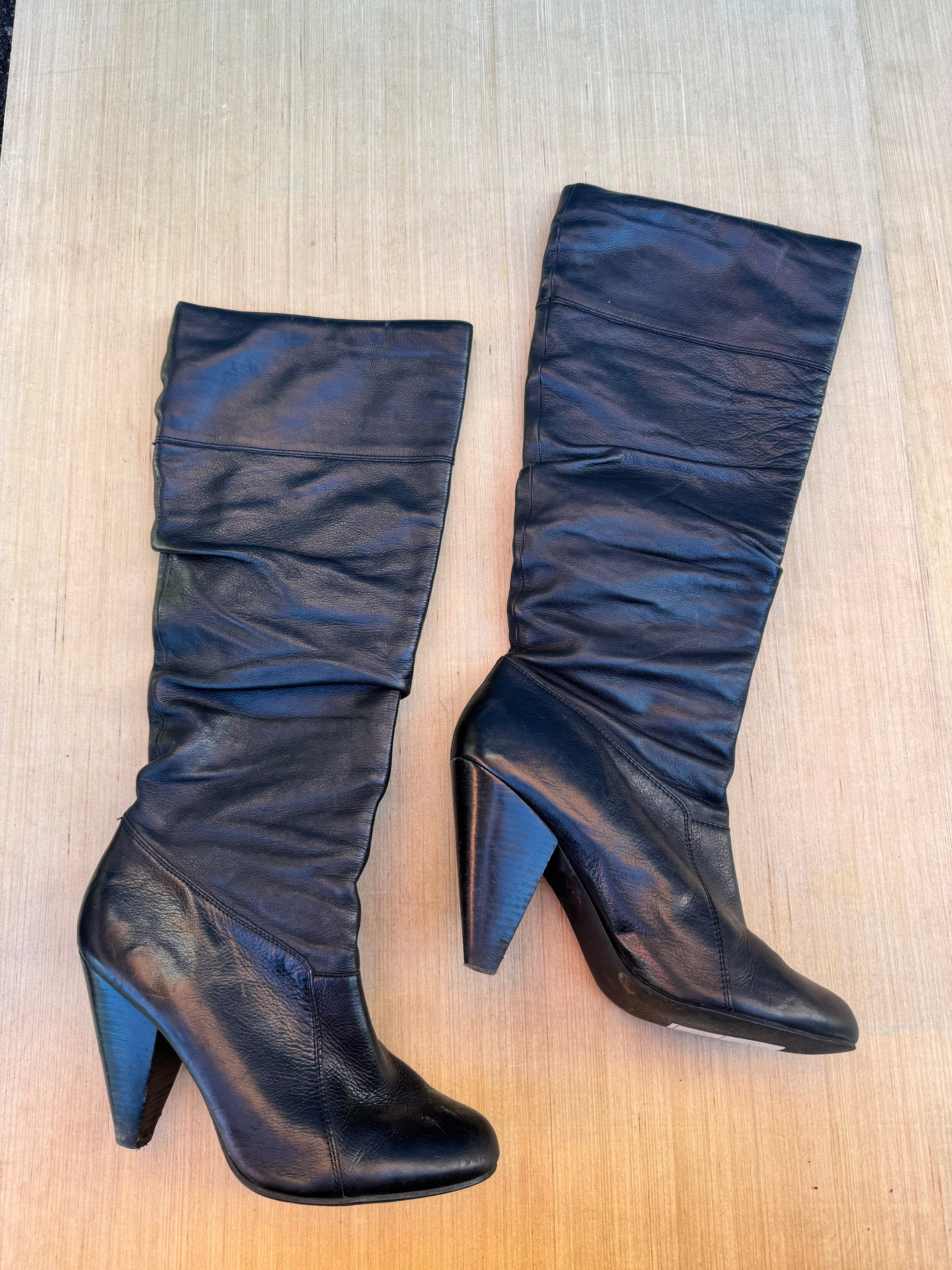 black jessica simpson scrunch heeled boots, 9.5