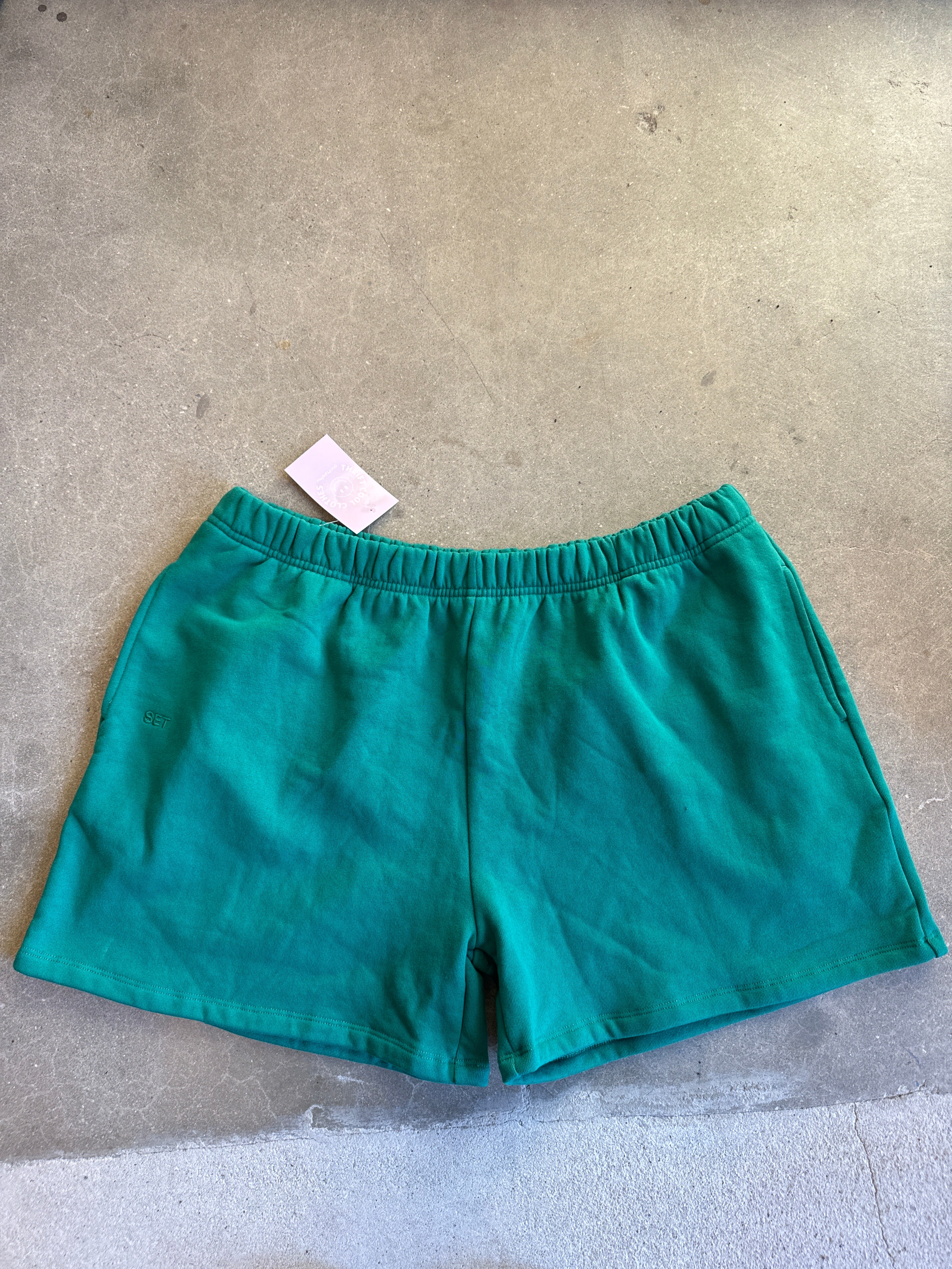 green set sweat shorts, XL