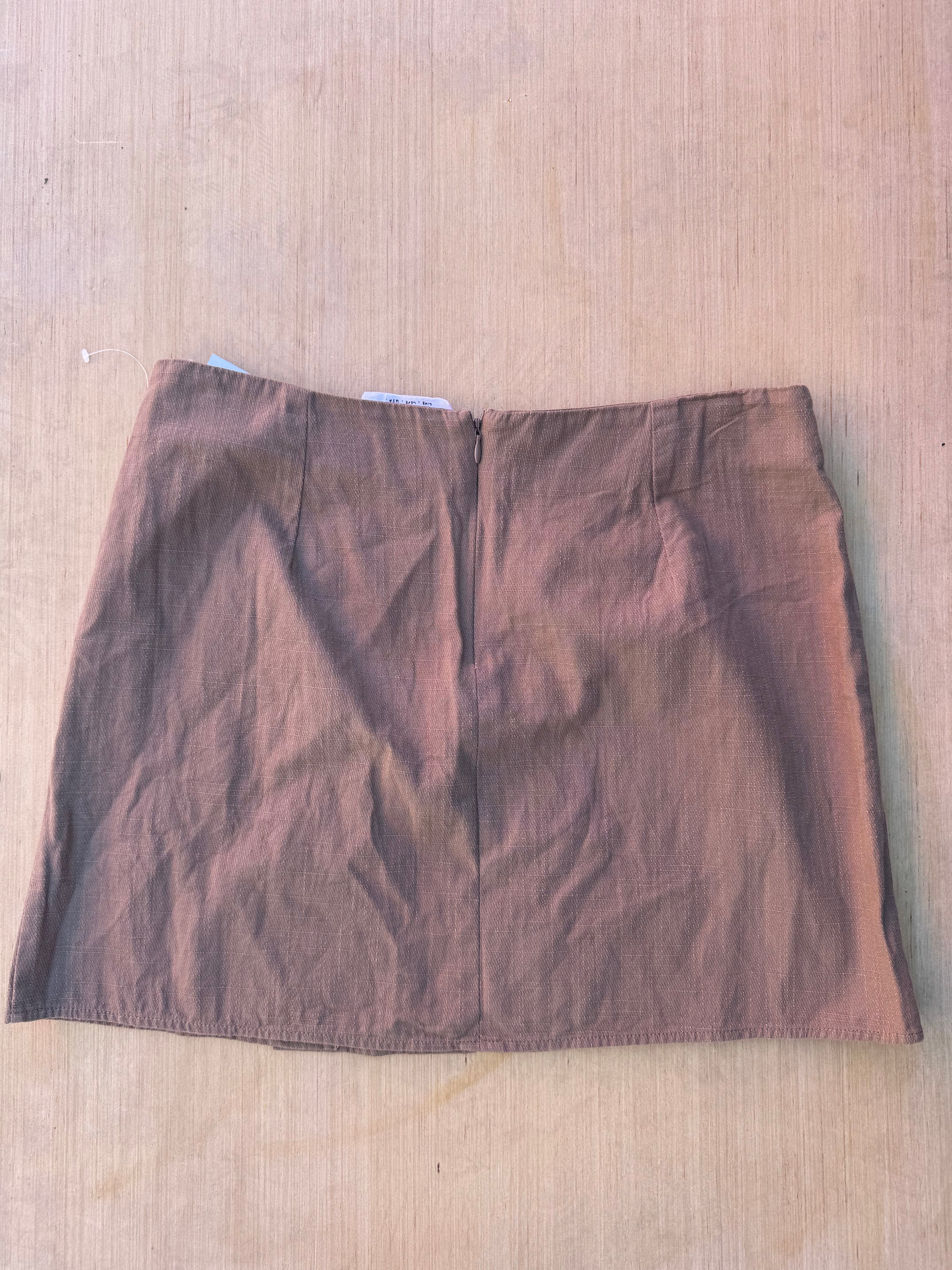 brown sadie & love mini skirt w side button, L