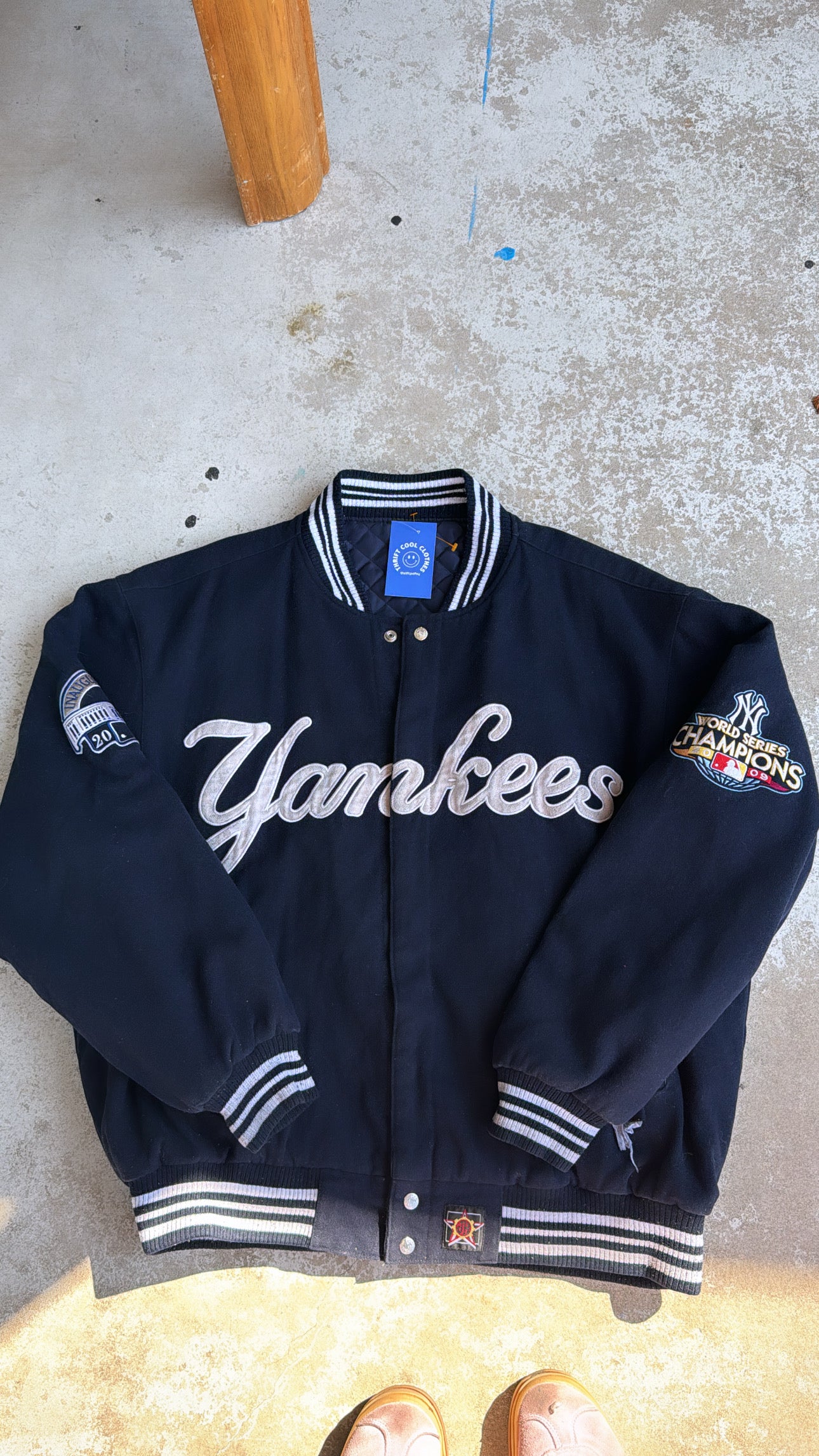 Yankees jacket size XL