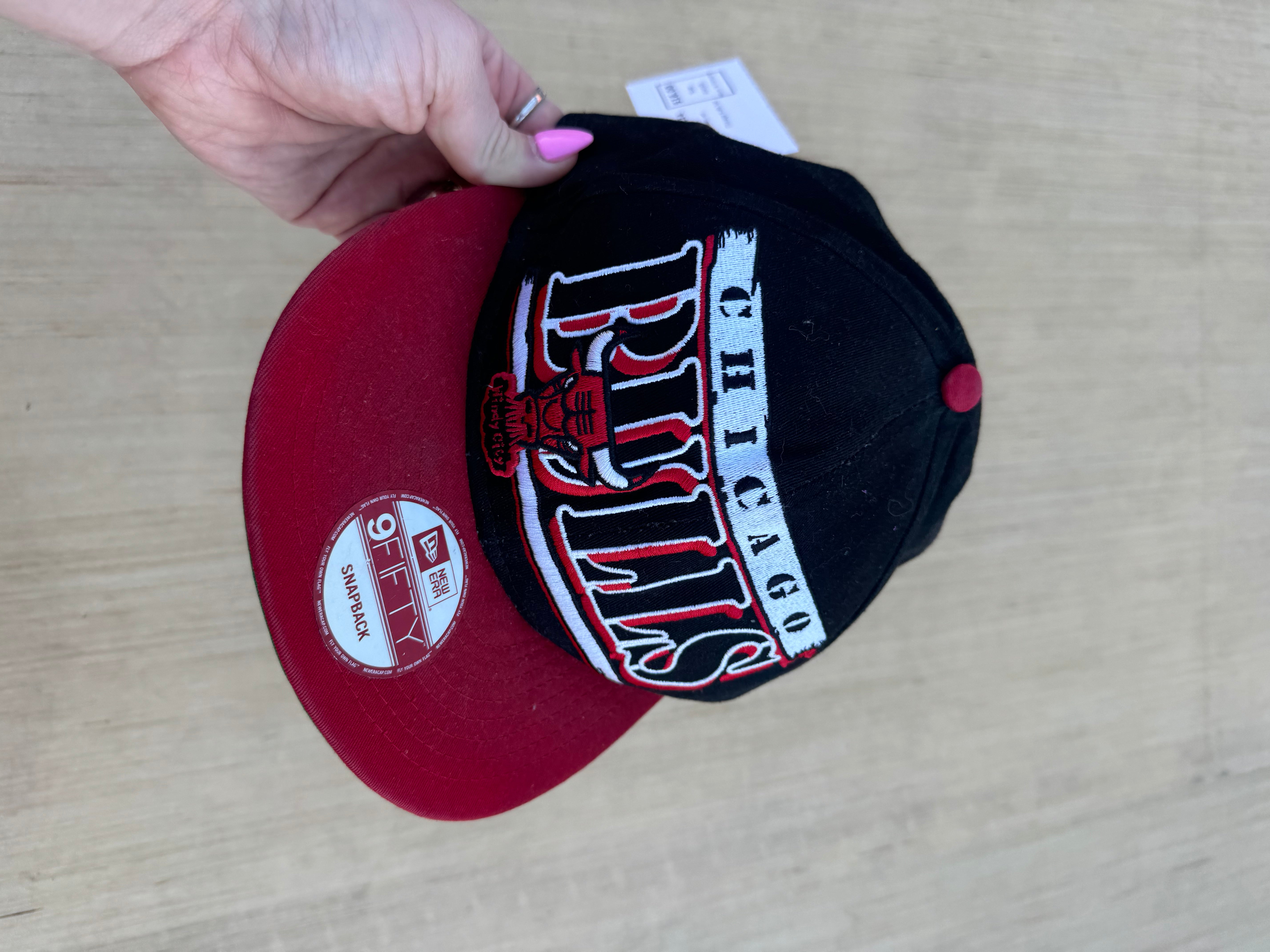 Black red  Chicago bulls hat