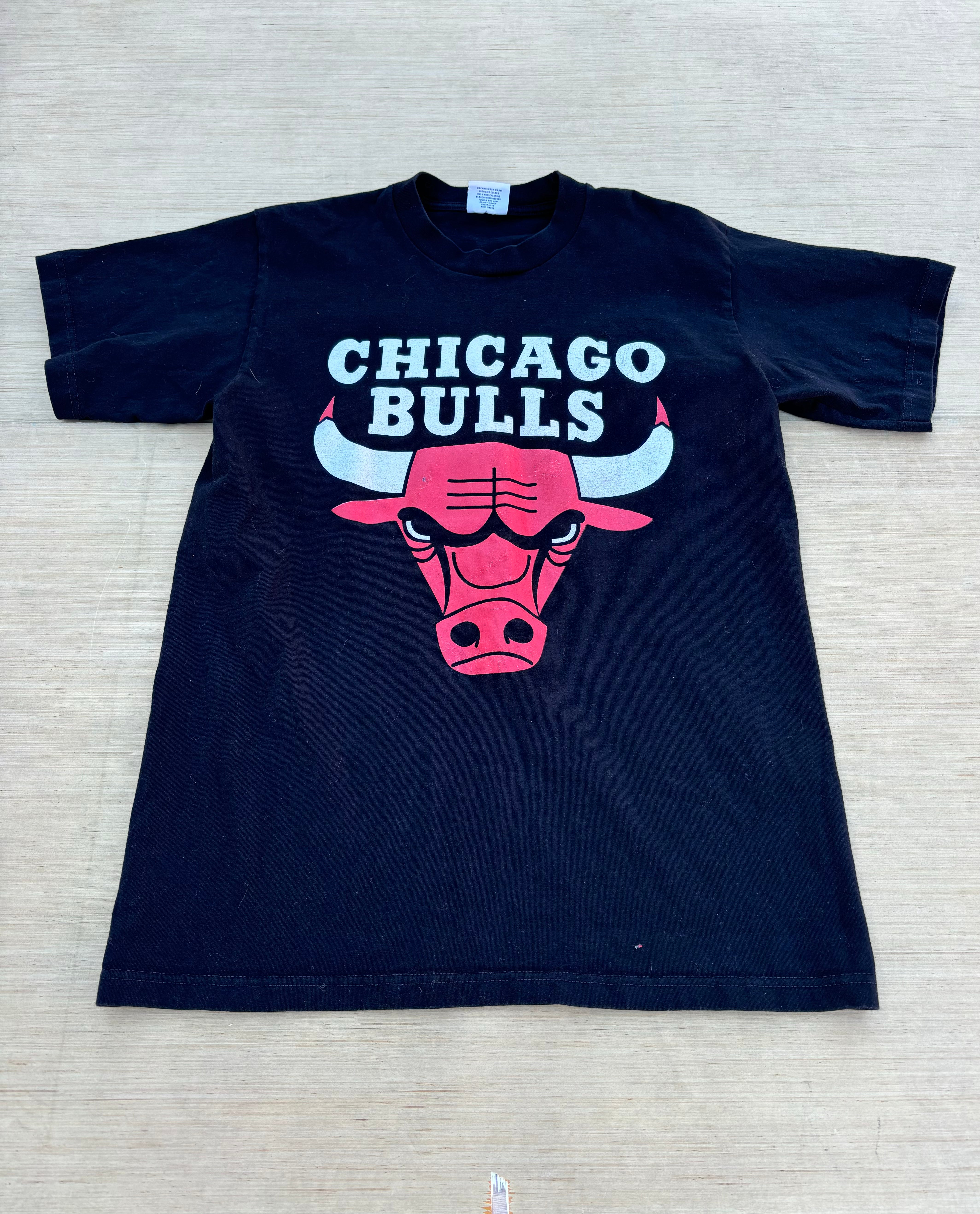 black Pro Team Chicago Bulls tshirt, L