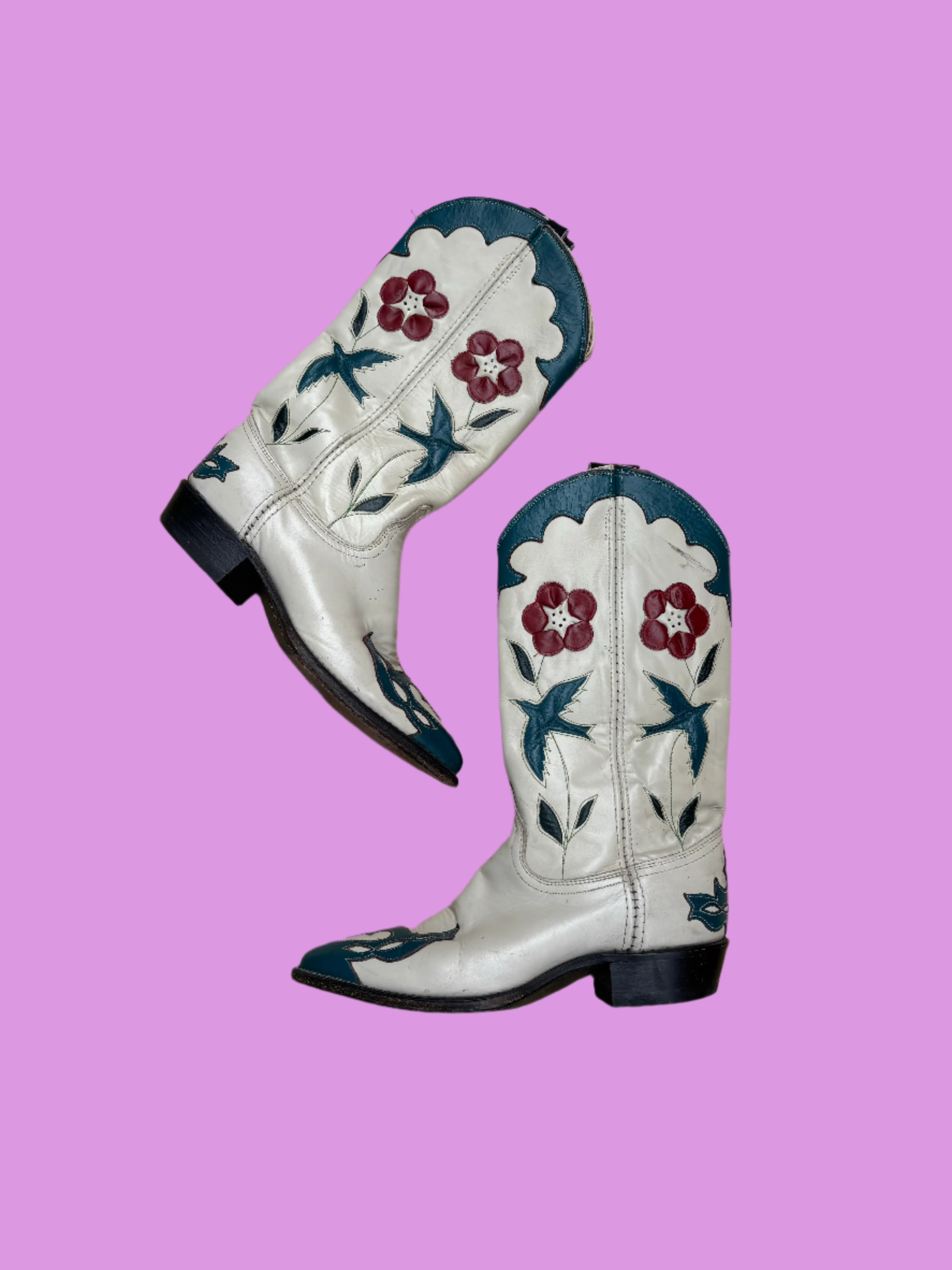 Cream blue red Acme boot Vtg leather floral cowboy boots, 8.5 (fits like a 8)