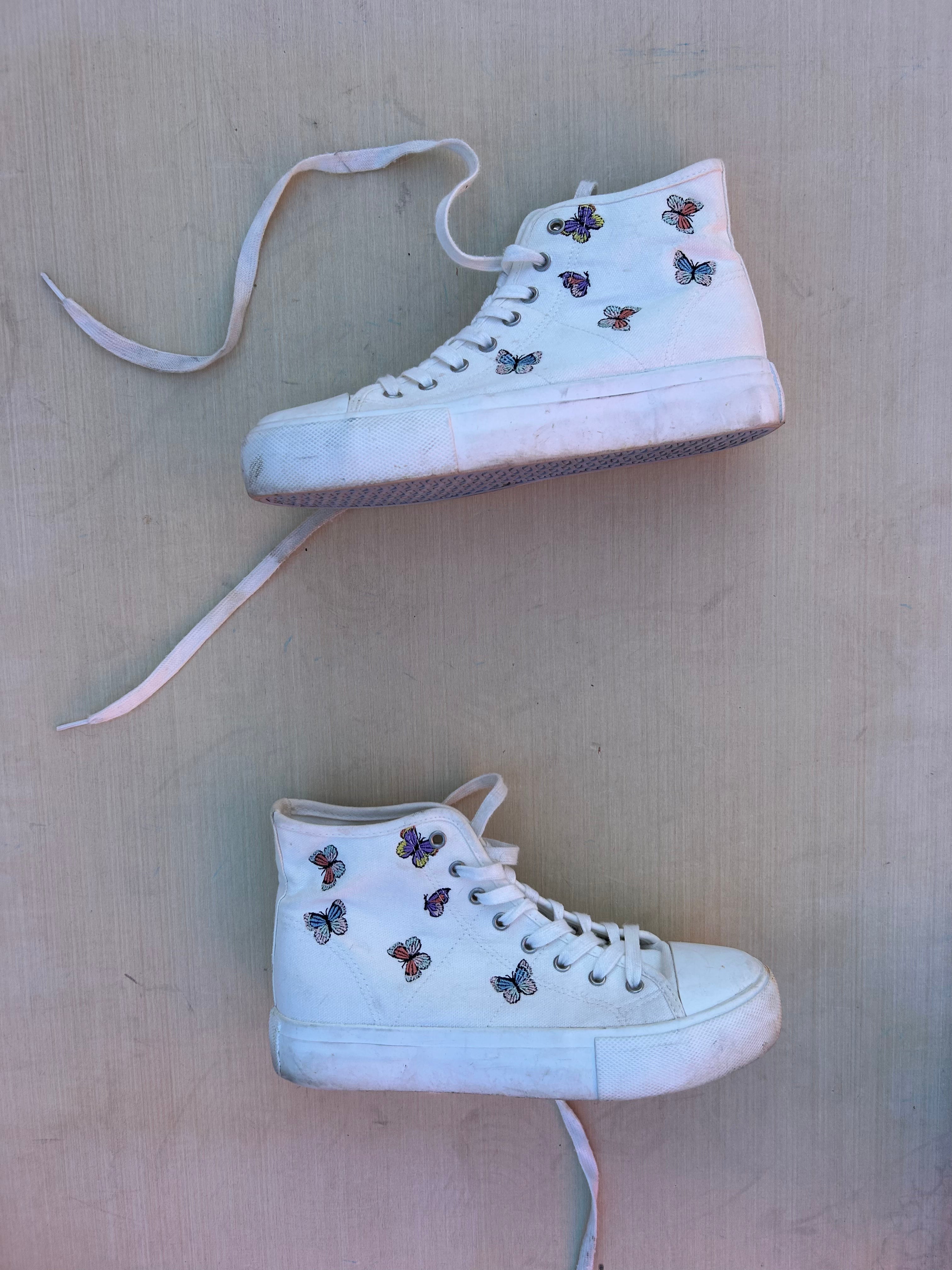 white american eagle butterfly high tops, 8