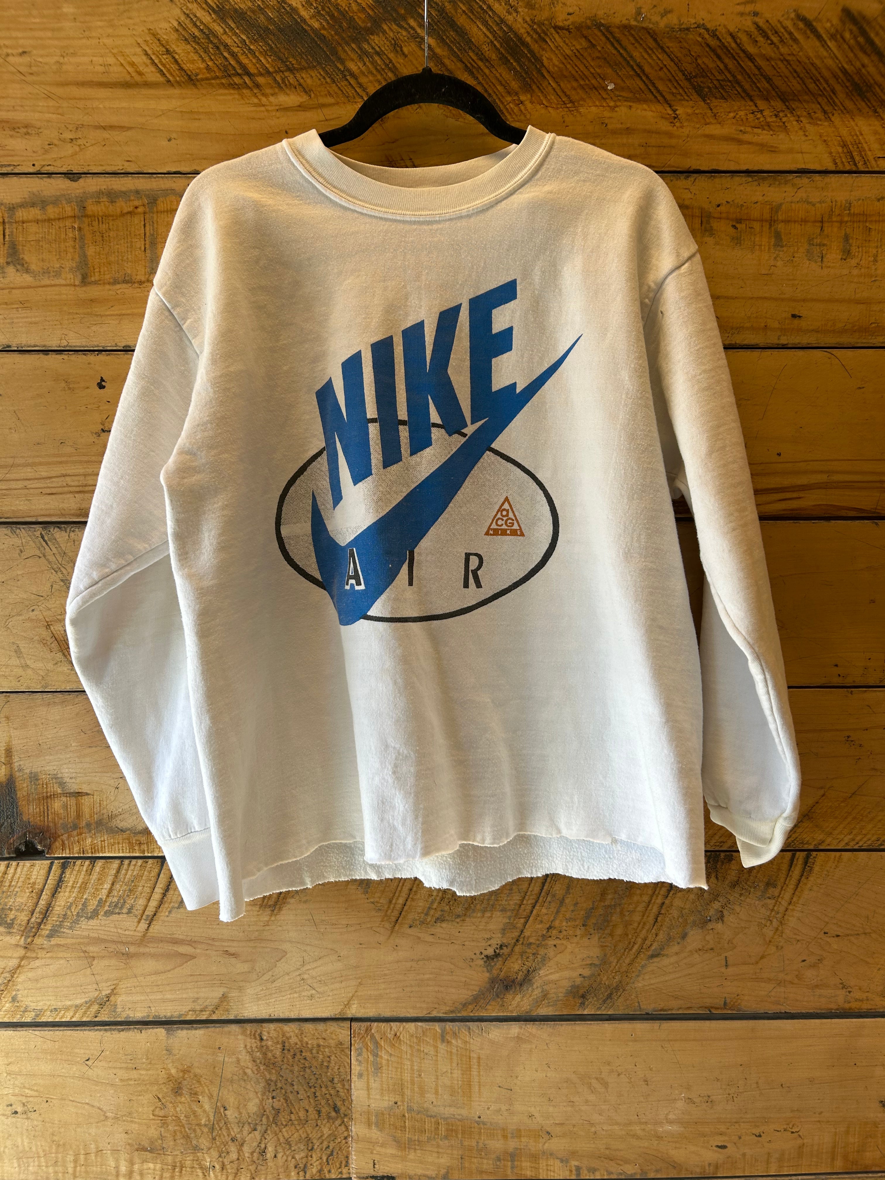 white nike air vtg logo crew, L