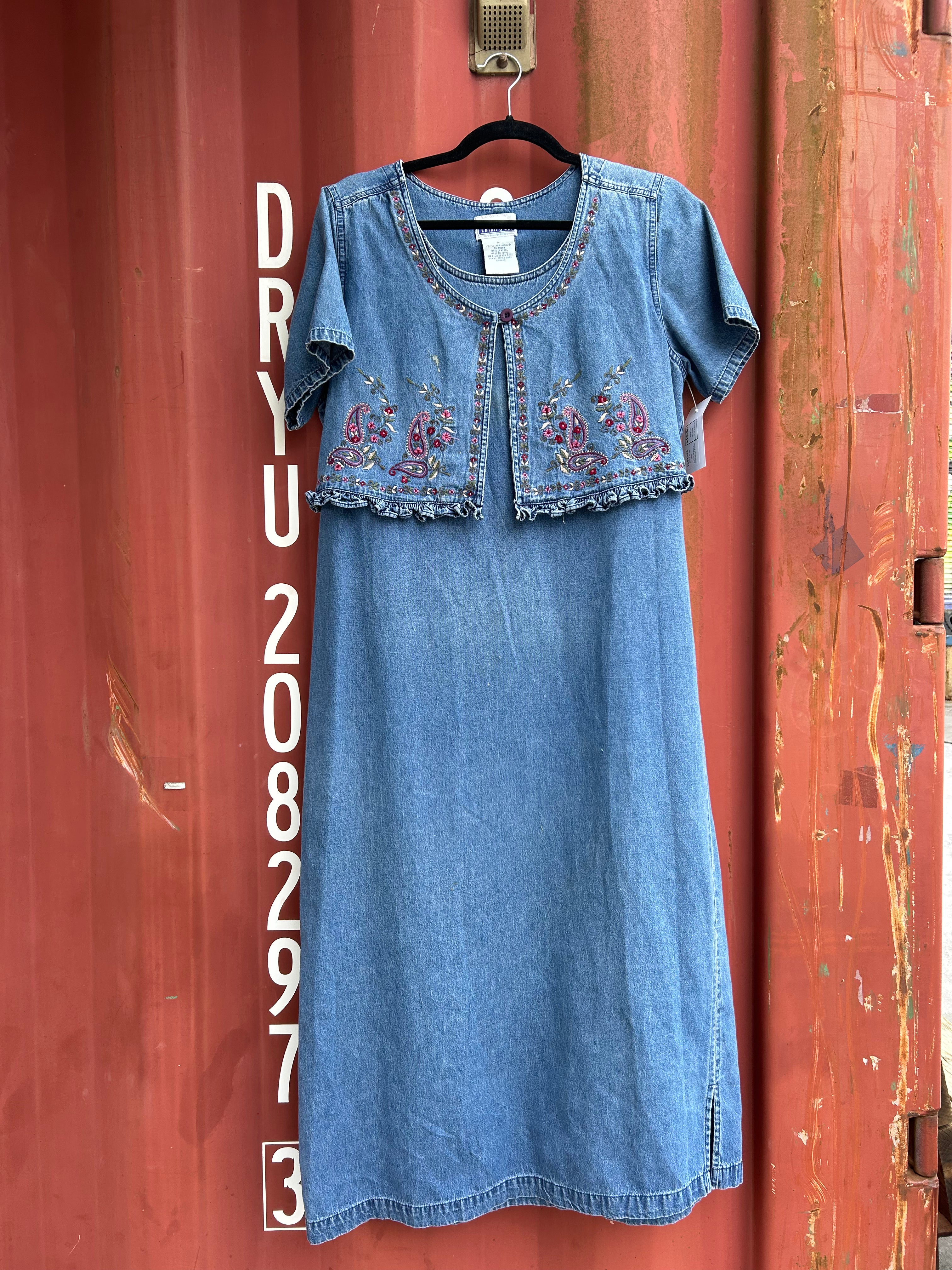 blue erika & co denim dress w embroider flower, m