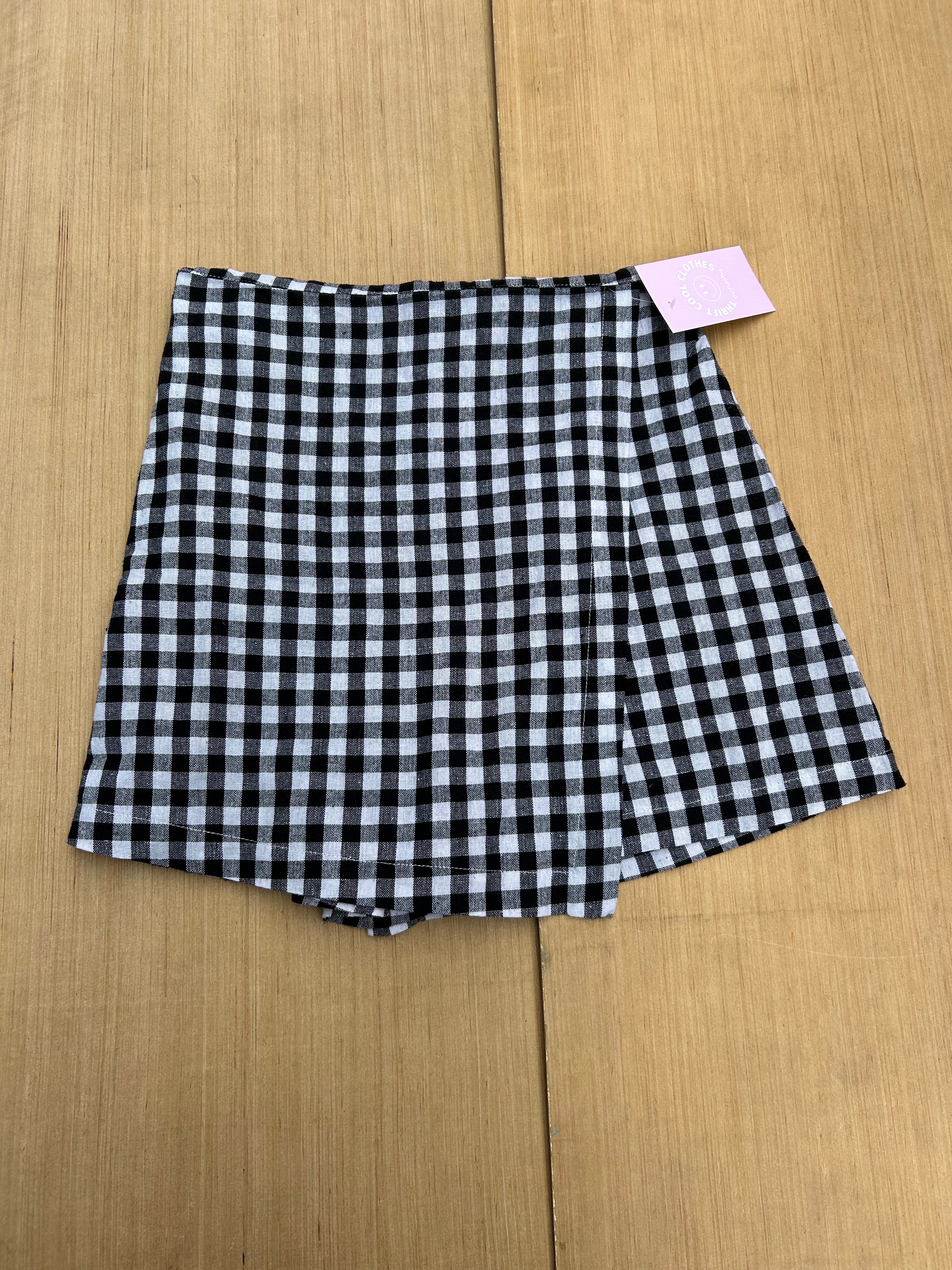 black white  gingham shorts, s