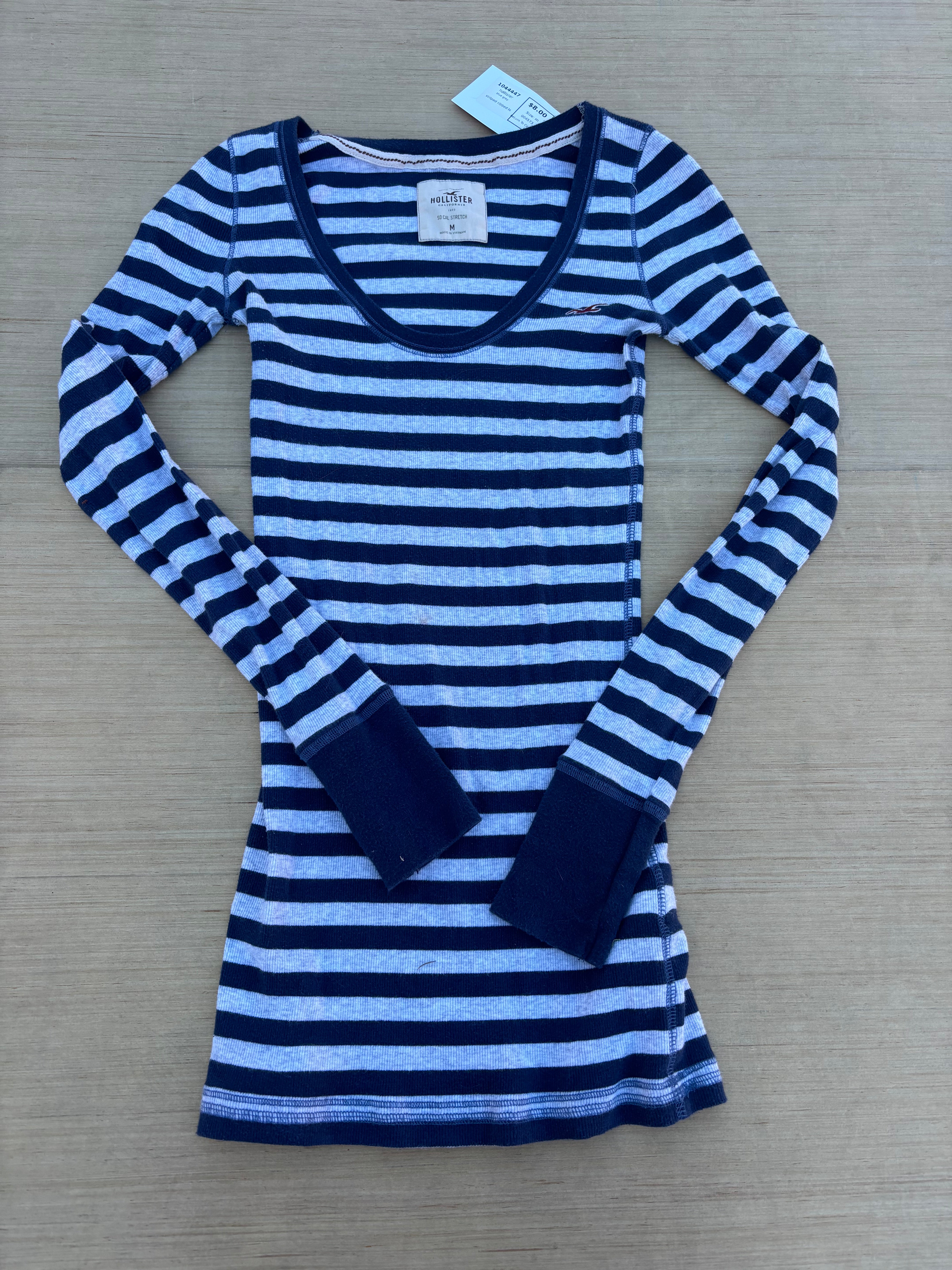 blue grey hollister striped ribbed ls, m