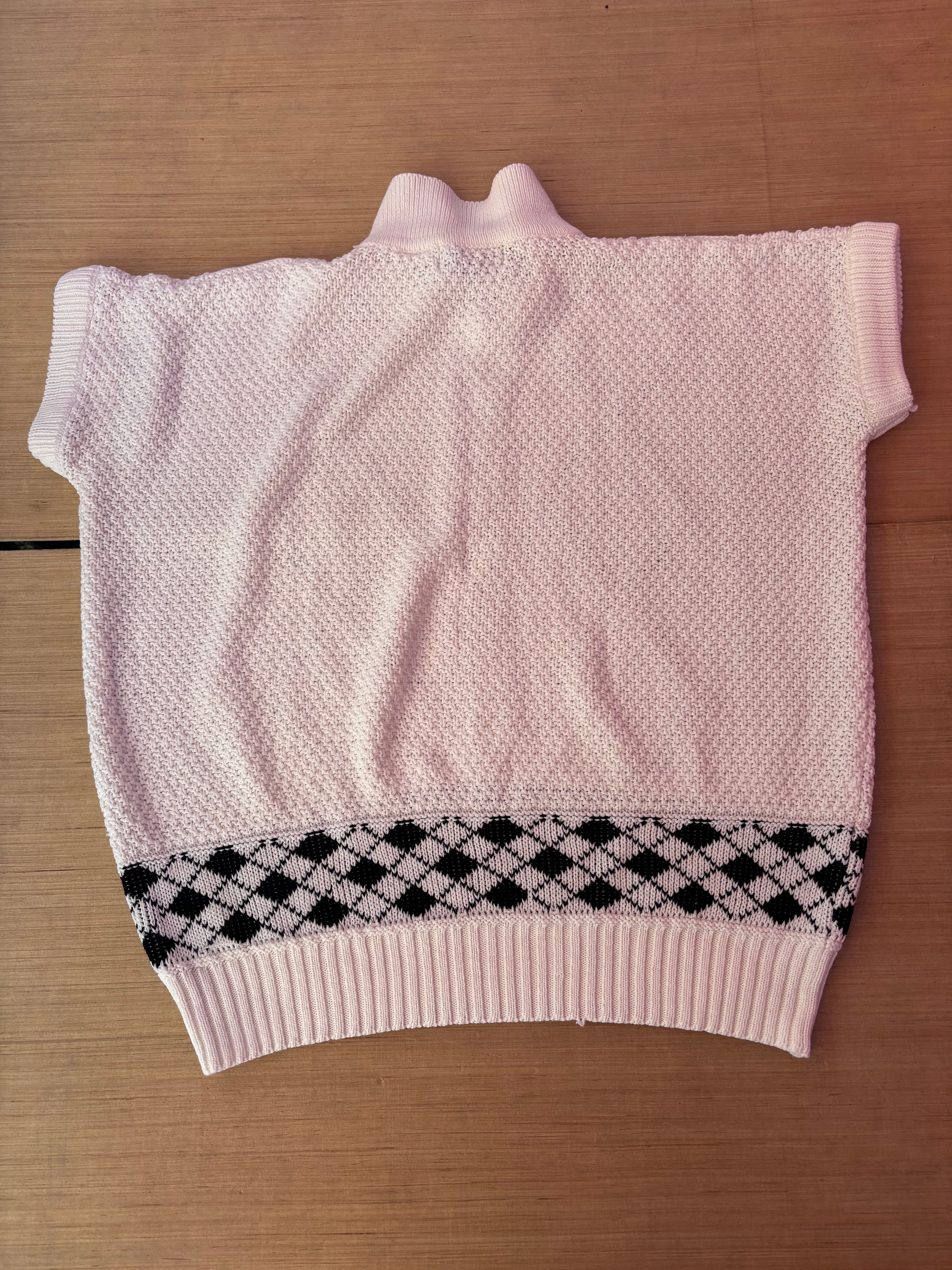 white jj browne argyle knit ss, L